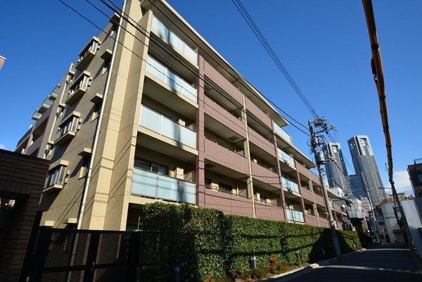 2/23 外観
