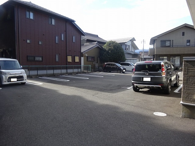 14/20 駐車場