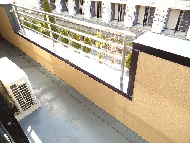 17/23 バルコニー