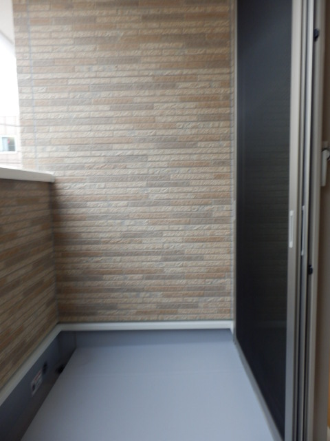 19/28 バルコニー