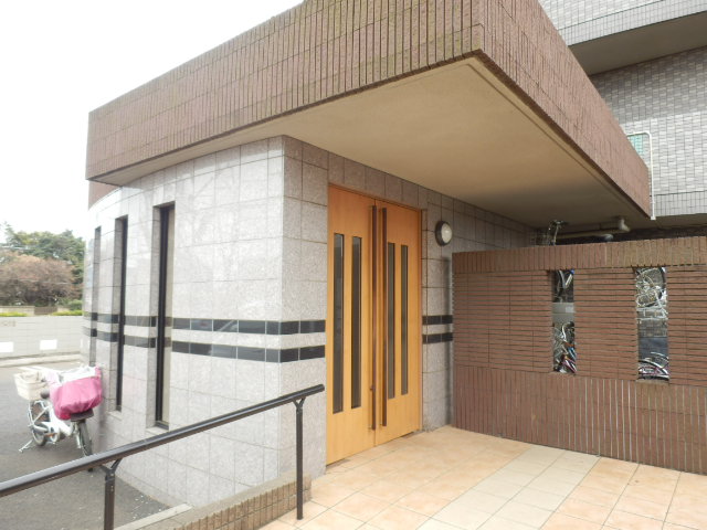 21/29 エントランス