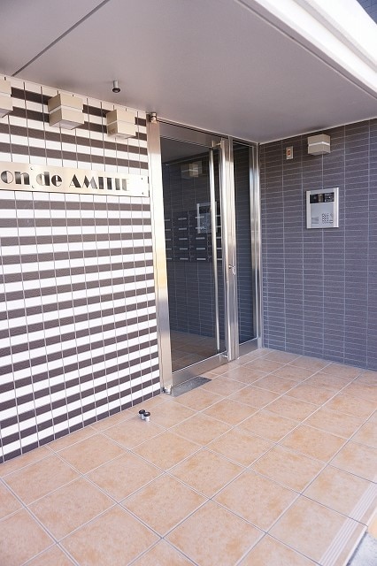 21/30 エントランス