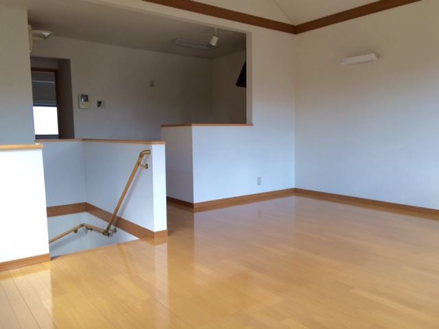 13/30 リビング/ダイニング