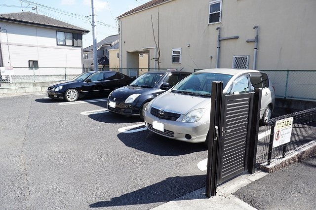 3/5 駐車場