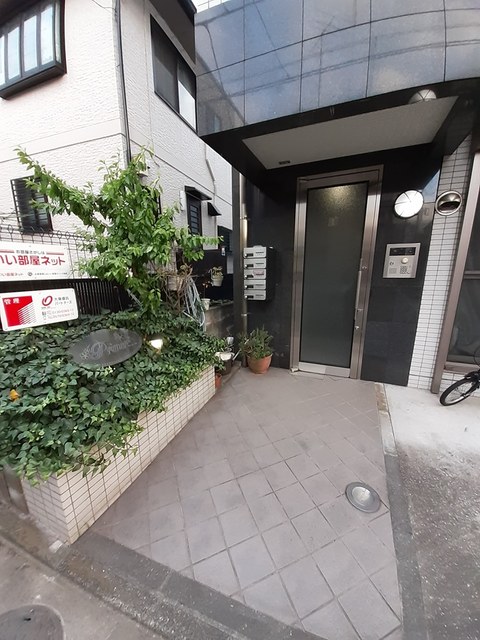 2/8 エントランス