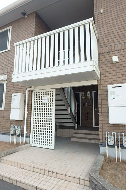 22/30 エントランス