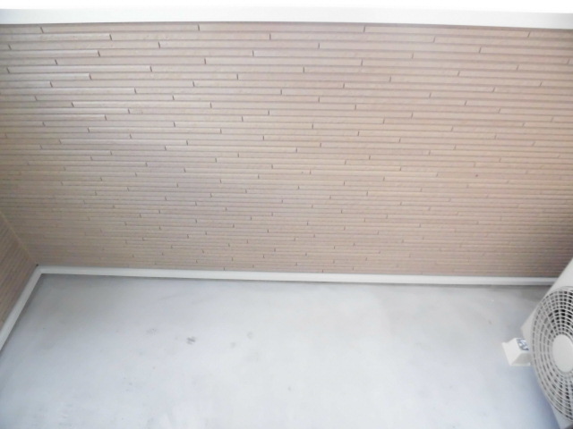 21/30 バルコニー