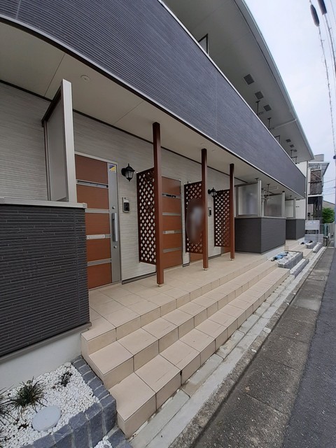 14/20 エントランス