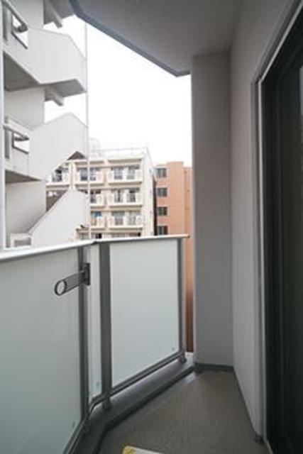 18/27 バルコニー