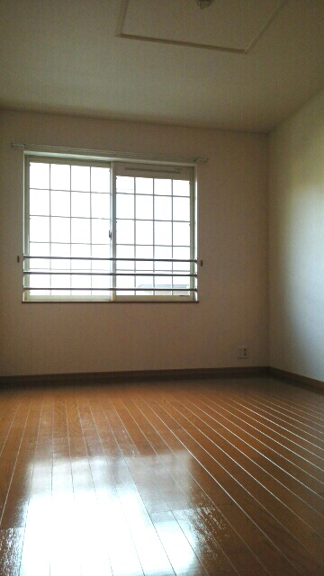 18/24 エントランス