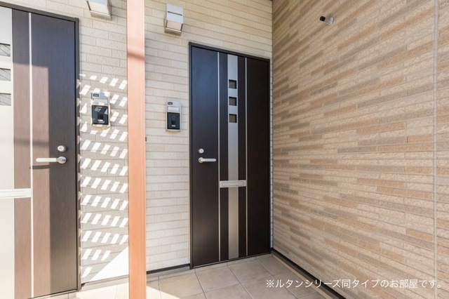 16/22 エントランス