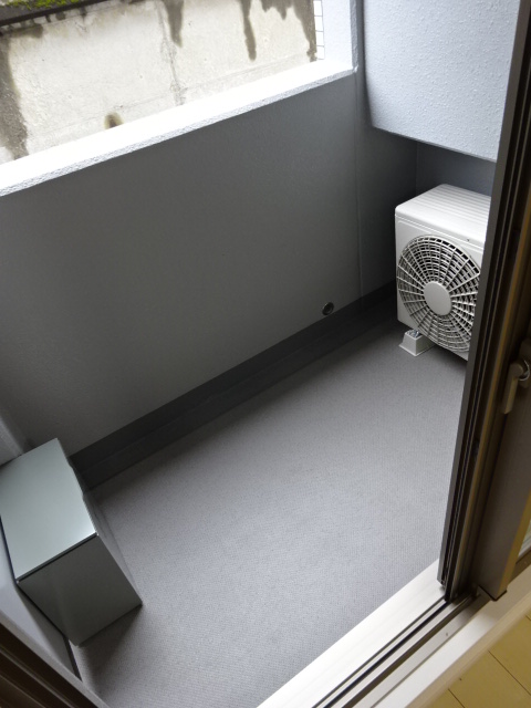 14/28 バルコニー