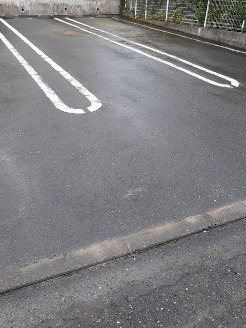 13/19 駐車場