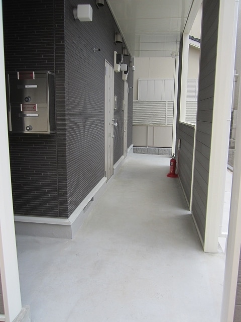 16/22 エントランス