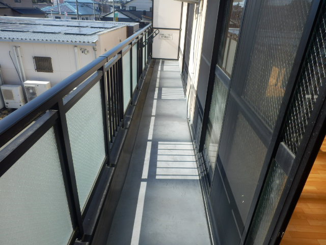 18/23 バルコニー