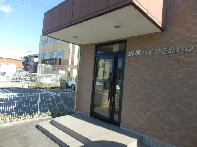 22/23 エントランス