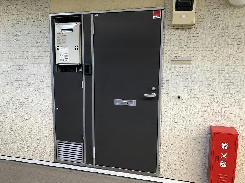 14/23 エントランス