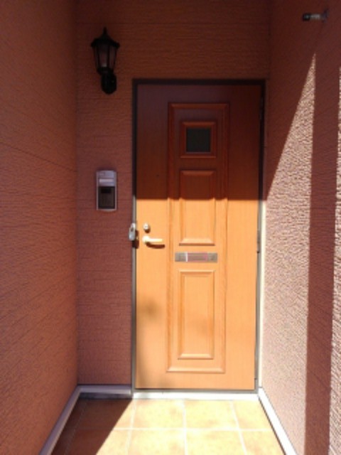 18/25 エントランス