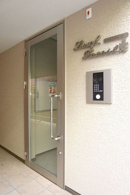 14/20 エントランス