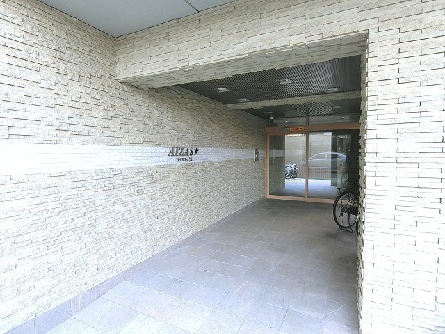 14/20 エントランス