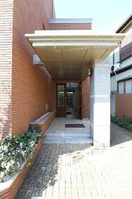 17/25 エントランス