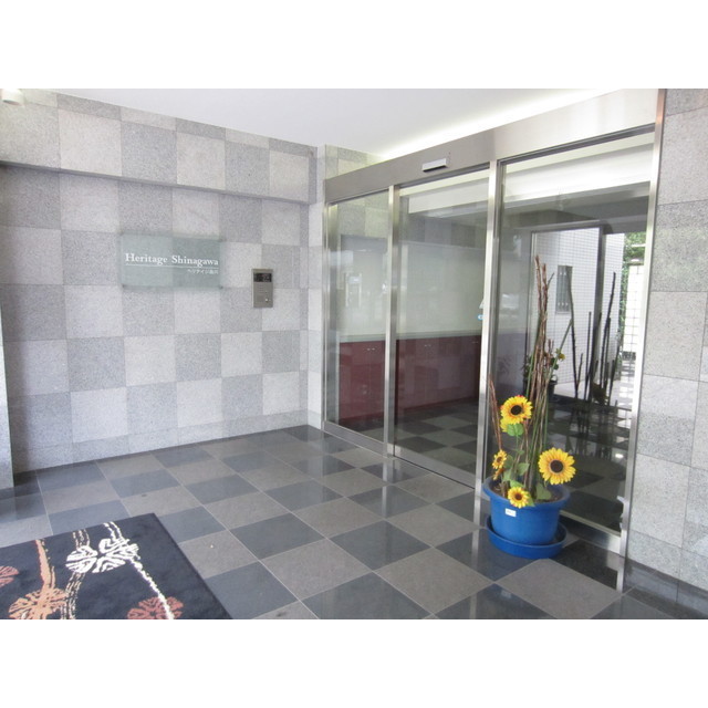 2/4 エントランス