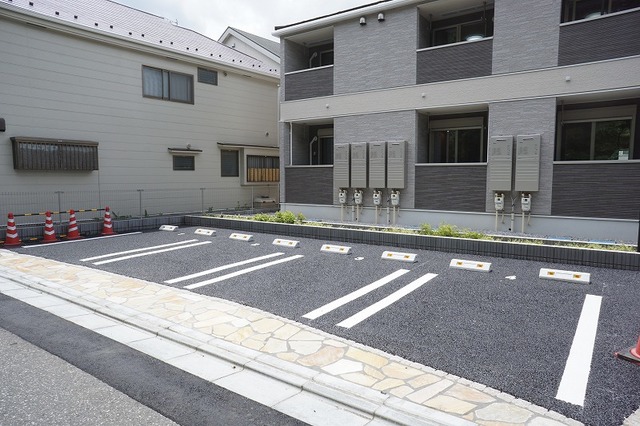 14/21 駐車場