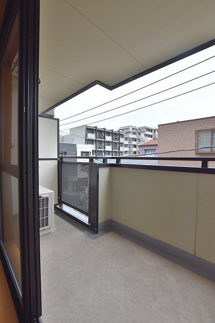 13/22 バルコニー