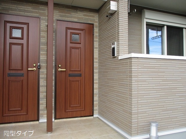 13/20 エントランス