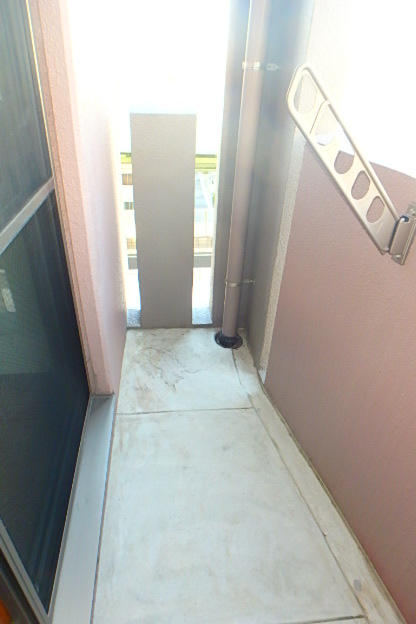 18/28 バルコニー