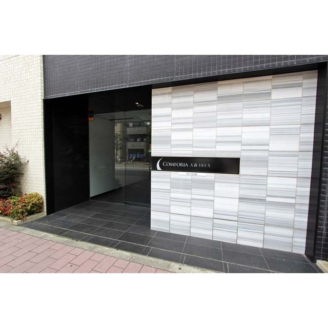 13/22 エントランス