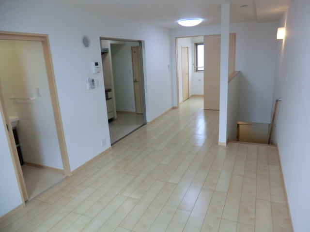 22/30 エントランス