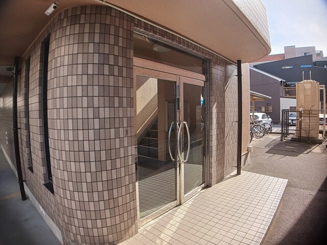 14/22 エントランス