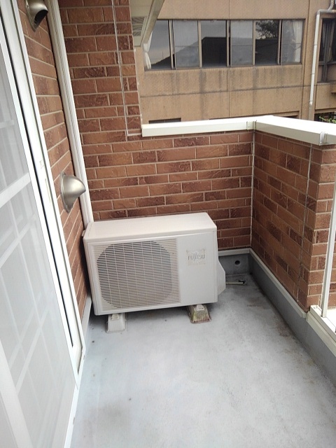 15/23 バルコニー