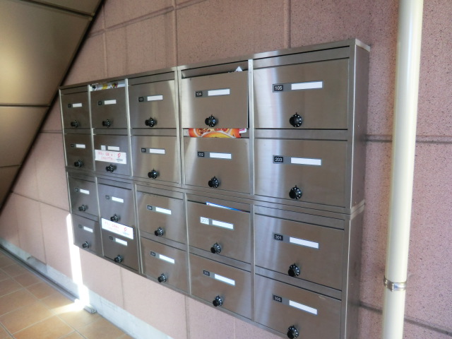 21/30 エントランス