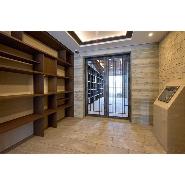 13/20 エントランス