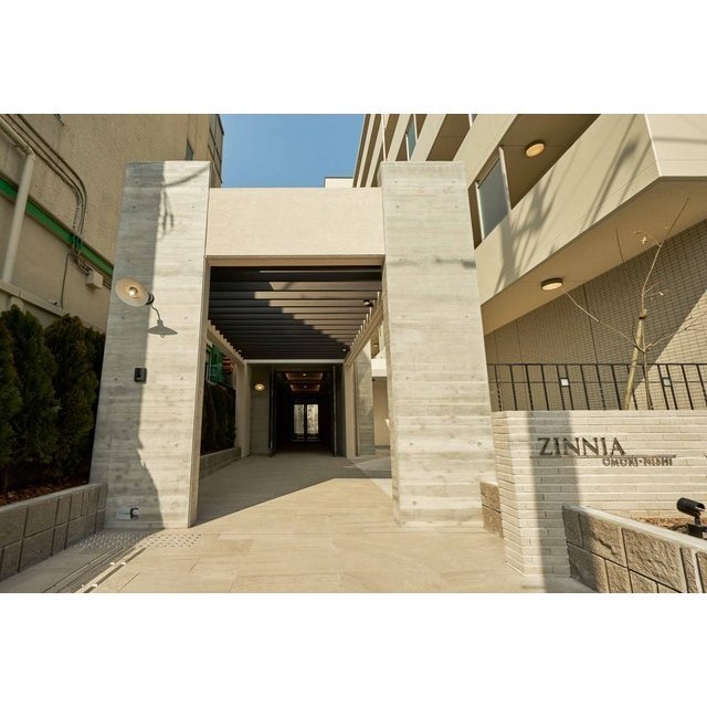 14/20 エントランス