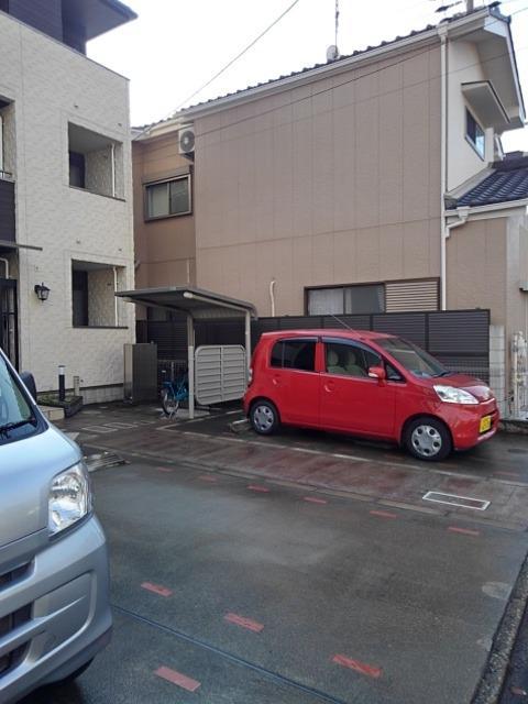 14/20 駐車場