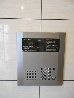 14/22 エントランス