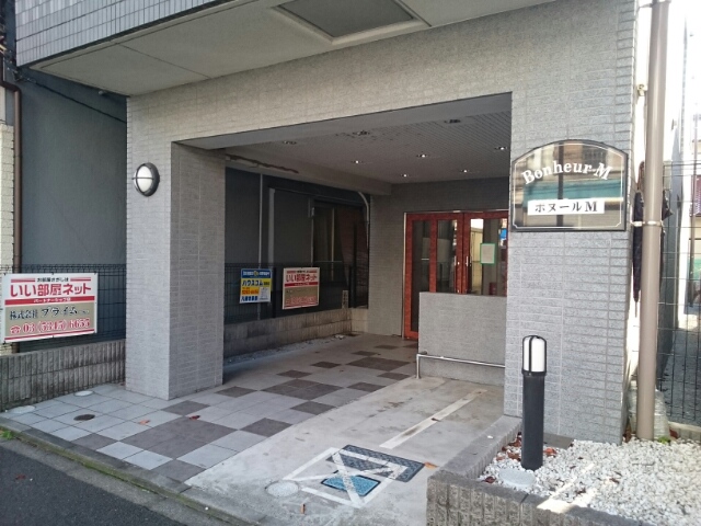 14/22 エントランス
