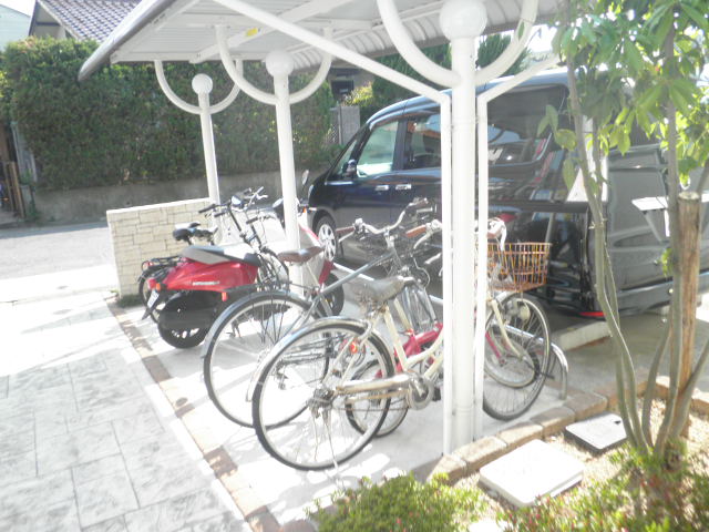 18/23 駐車場