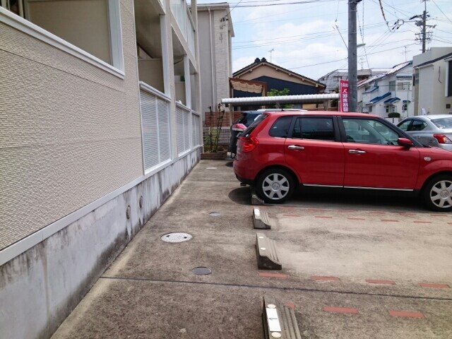 19/23 駐車場