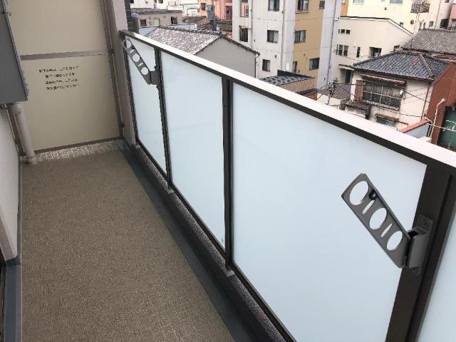 20/30 バルコニー