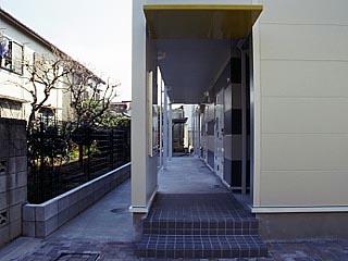 2/2 エントランス