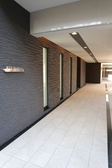 14/20 エントランス