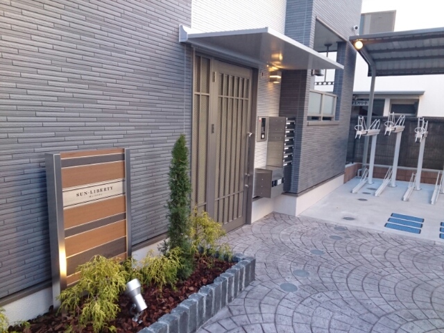 2/8 エントランス