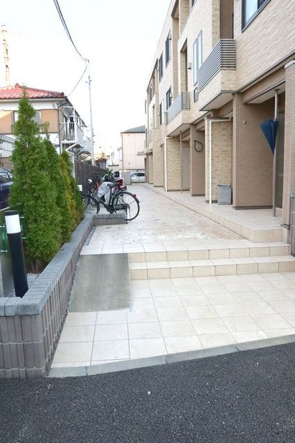 14/20 エントランス