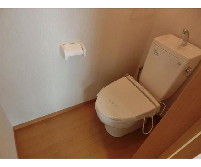 24/28 トイレ