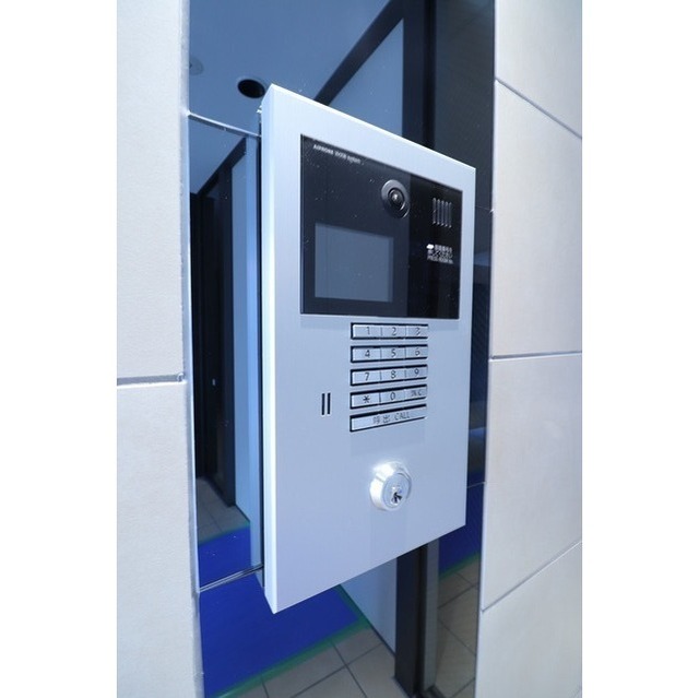 22/30 エントランス