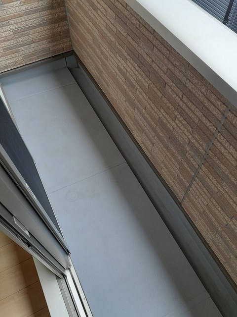 15/28 バルコニー